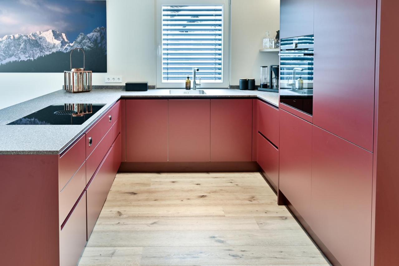 Boutique Chalets Alpi - Private Sauna & Cinema Garmisch-Partenkirchen Eksteriør bilde