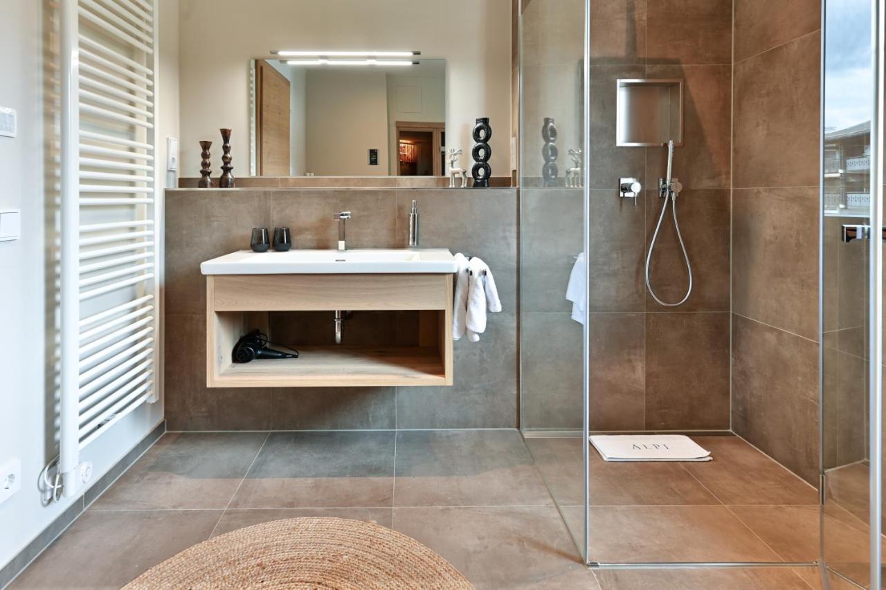 Boutique Chalets Alpi - Private Sauna & Cinema Garmisch-Partenkirchen Eksteriør bilde