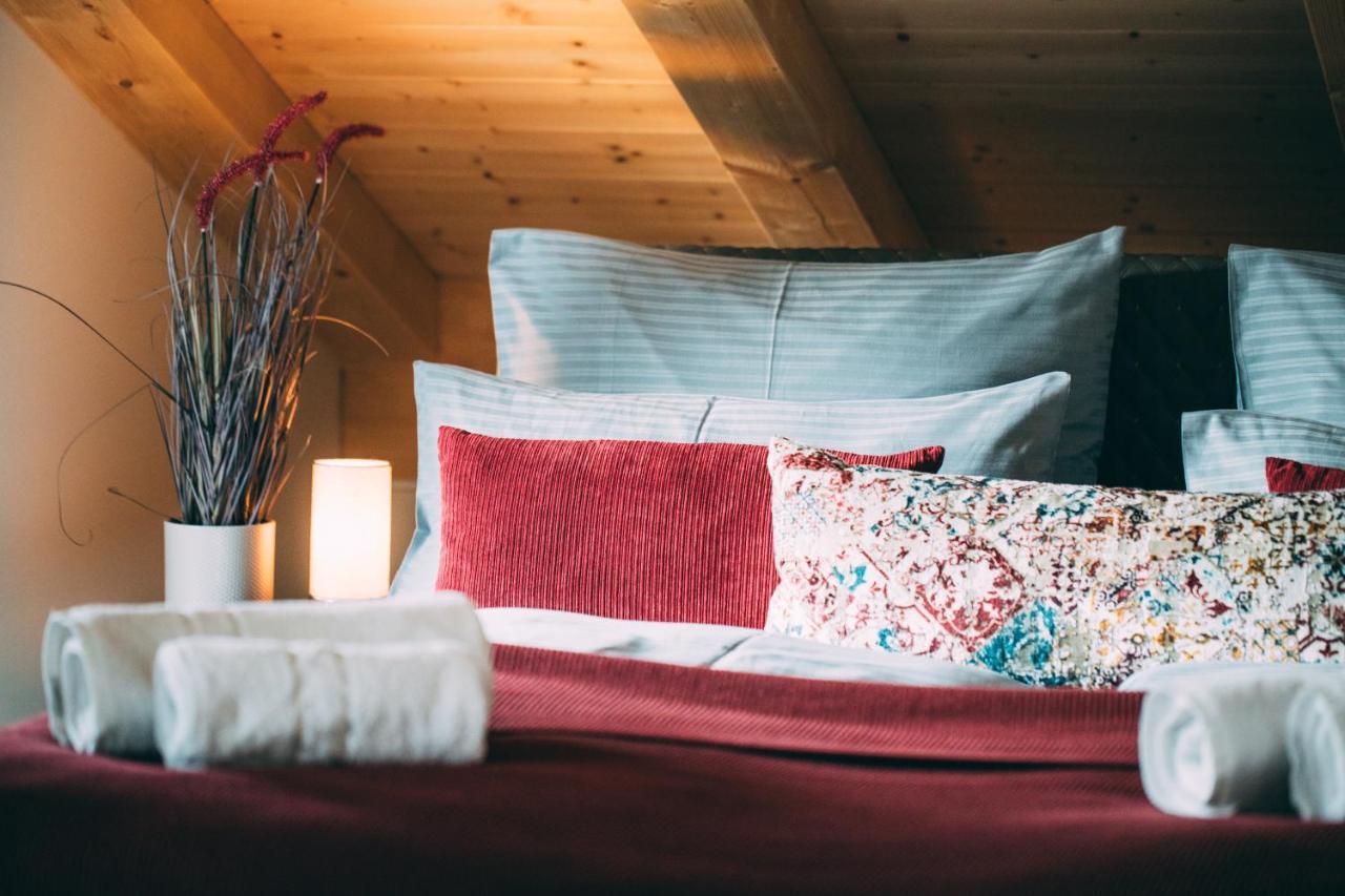 Boutique Chalets Alpi - Private Sauna & Cinema Garmisch-Partenkirchen Eksteriør bilde
