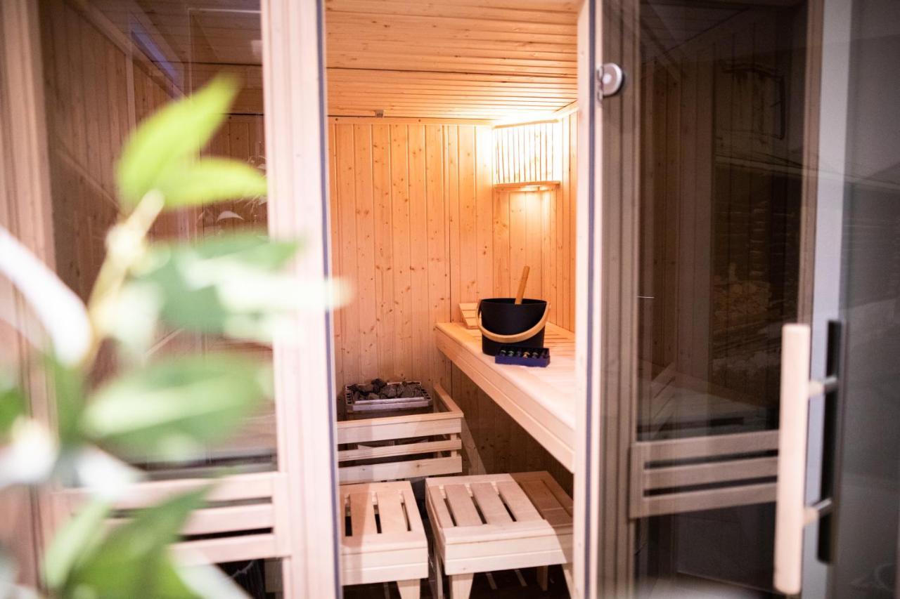 Boutique Chalets Alpi - Private Sauna & Cinema Garmisch-Partenkirchen Eksteriør bilde