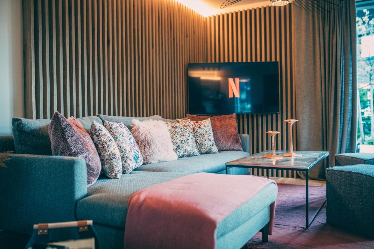 Boutique Chalets Alpi - Private Sauna & Cinema Garmisch-Partenkirchen Eksteriør bilde